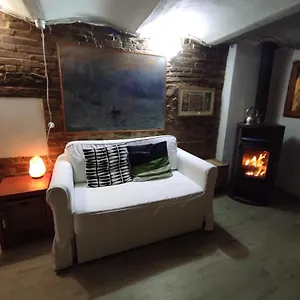 Dentro Il Borgo , Perugia Italia